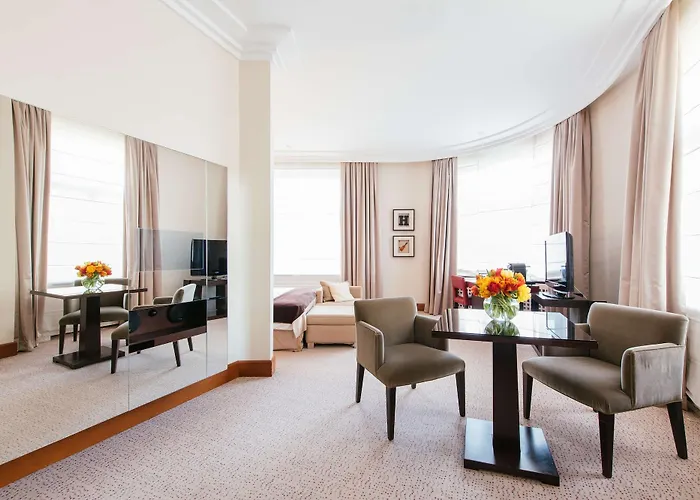 Hotel Radisson Blu Style Hotel, 4*